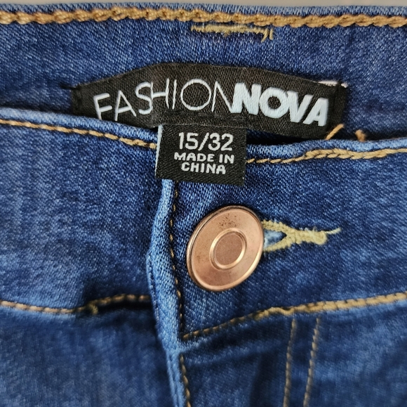 ❤️ 3/$25 Fashion Nova Blue Jeans - Picture 4 of 5